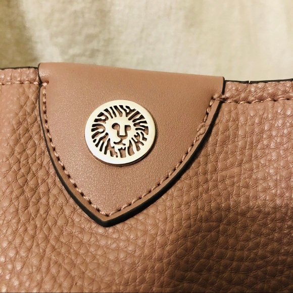 💕Anne Klein Blush Medium Size Purse - Picture 5 of 8